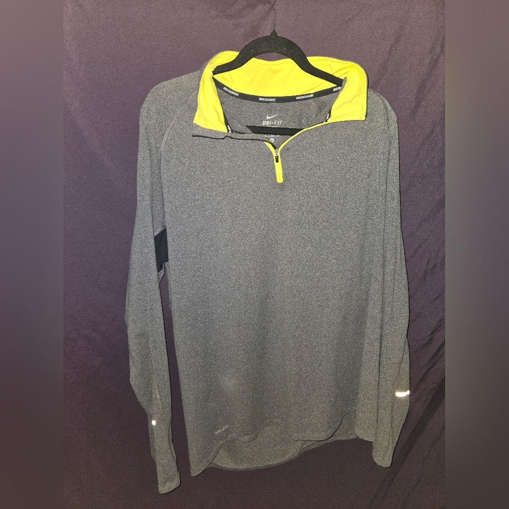 Nike Element Dri-Fit 1/4 Zip Pullover